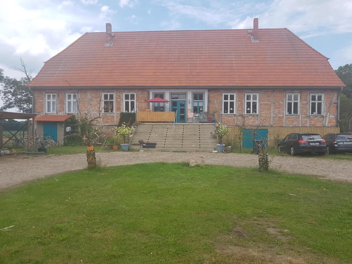Gutshaus Pinnow Pinnow  Экстерьер фото